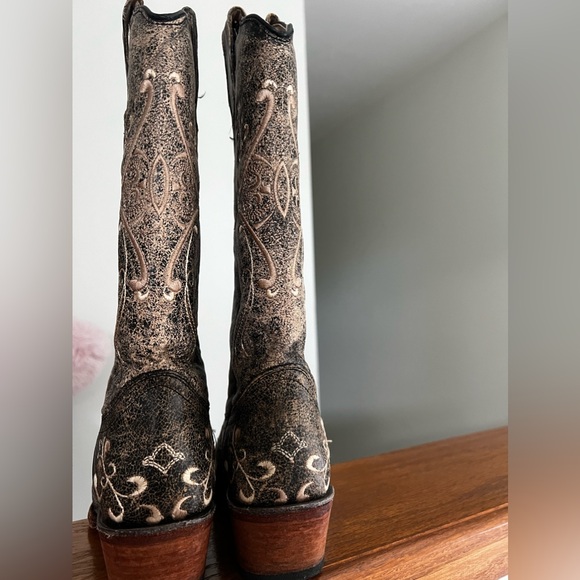 Circle G ladies embroidered brown leather cowboy boots, snip toe, sz 5.5 - Picture 7 of 9